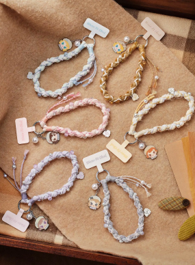 Baby Molly Winter Fit Check Series-Lanyard